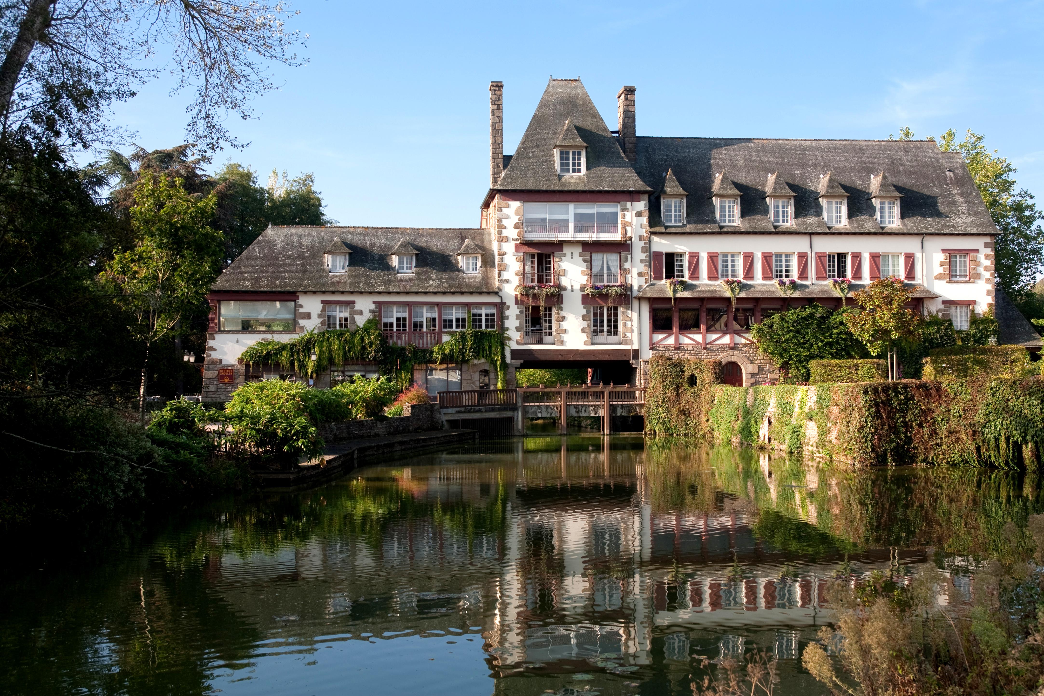 Logis Ar Milin Hotel Chateaubourg  Exterior photo