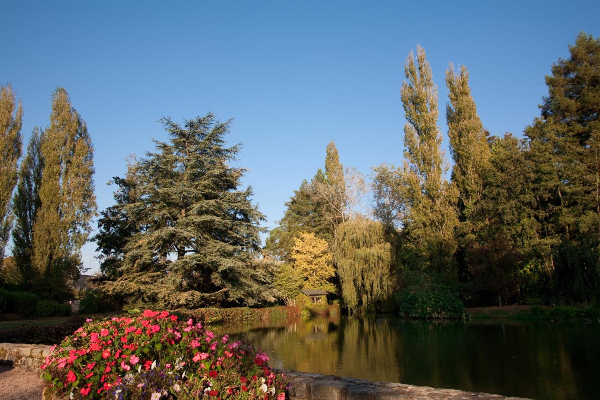 Logis Ar Milin Hotel Chateaubourg  Exterior photo