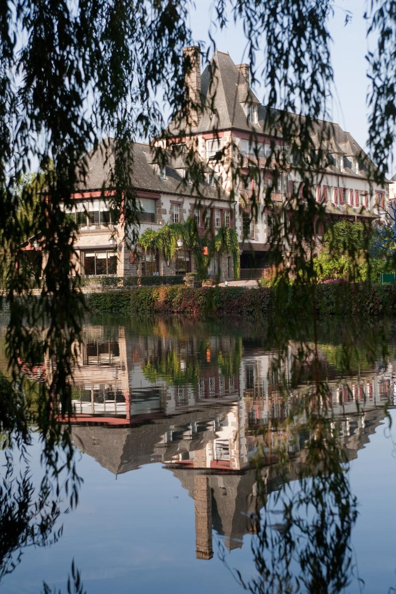 Logis Ar Milin Hotel Chateaubourg  Exterior photo