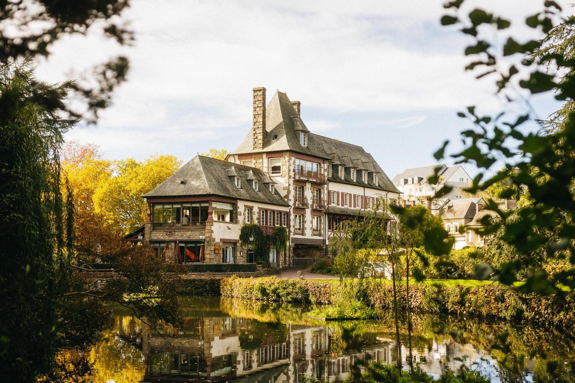 Logis Ar Milin Hotel Chateaubourg  Exterior photo